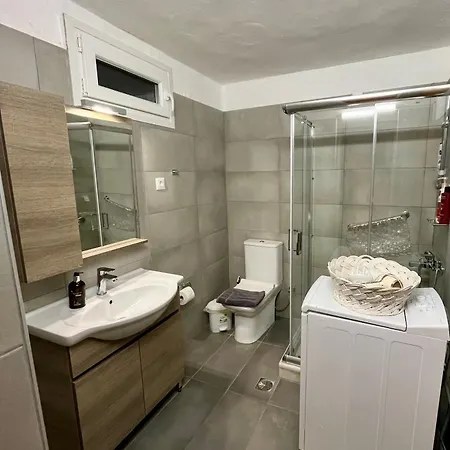 Bee - Vakantiehuis Agia Efimia